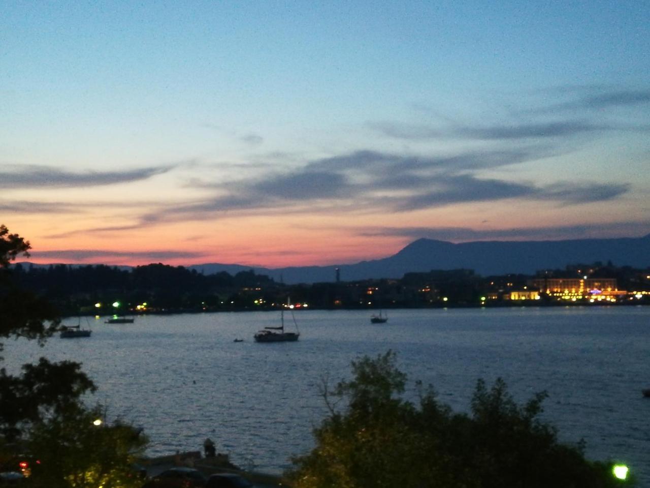 Garitsa Bay Apartment Corfu  Eksteriør bilde